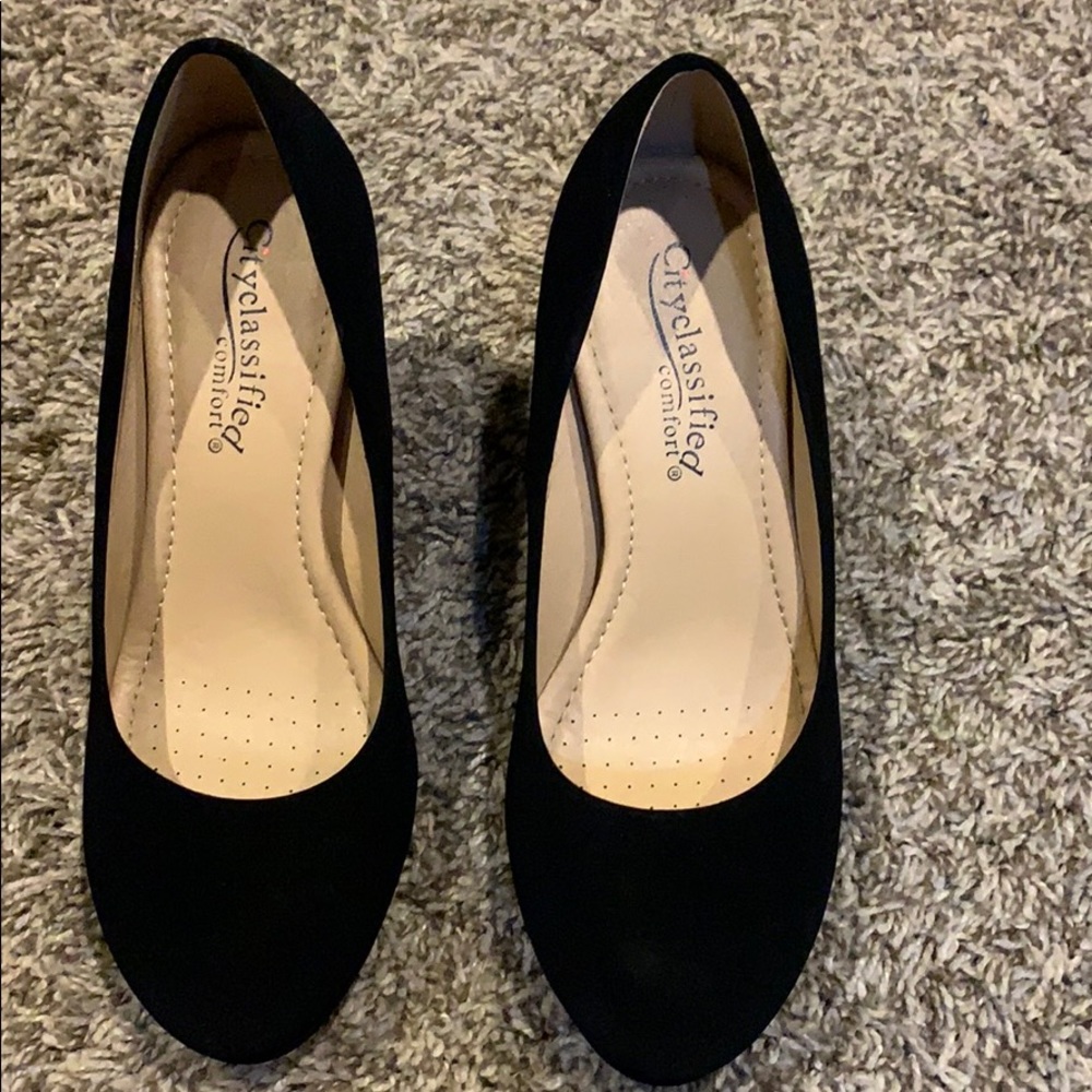 Black heels
